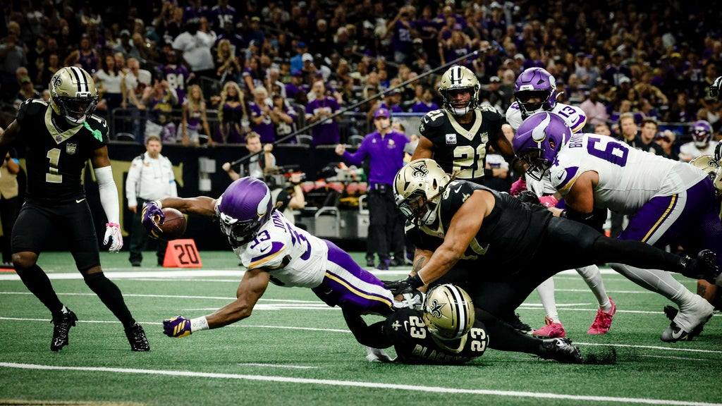 Jefferson, Jones, Murray all produce to help the unbeaten Vikings top Saints 23-13 — WCCO / CBS Minnesota, Belvedere Sports news