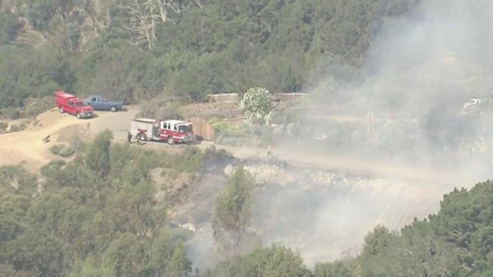 Vegetation fire breaks out in hills above UC Berkeley campus — CBS Bay Area (KPIX), Belvedere Community news