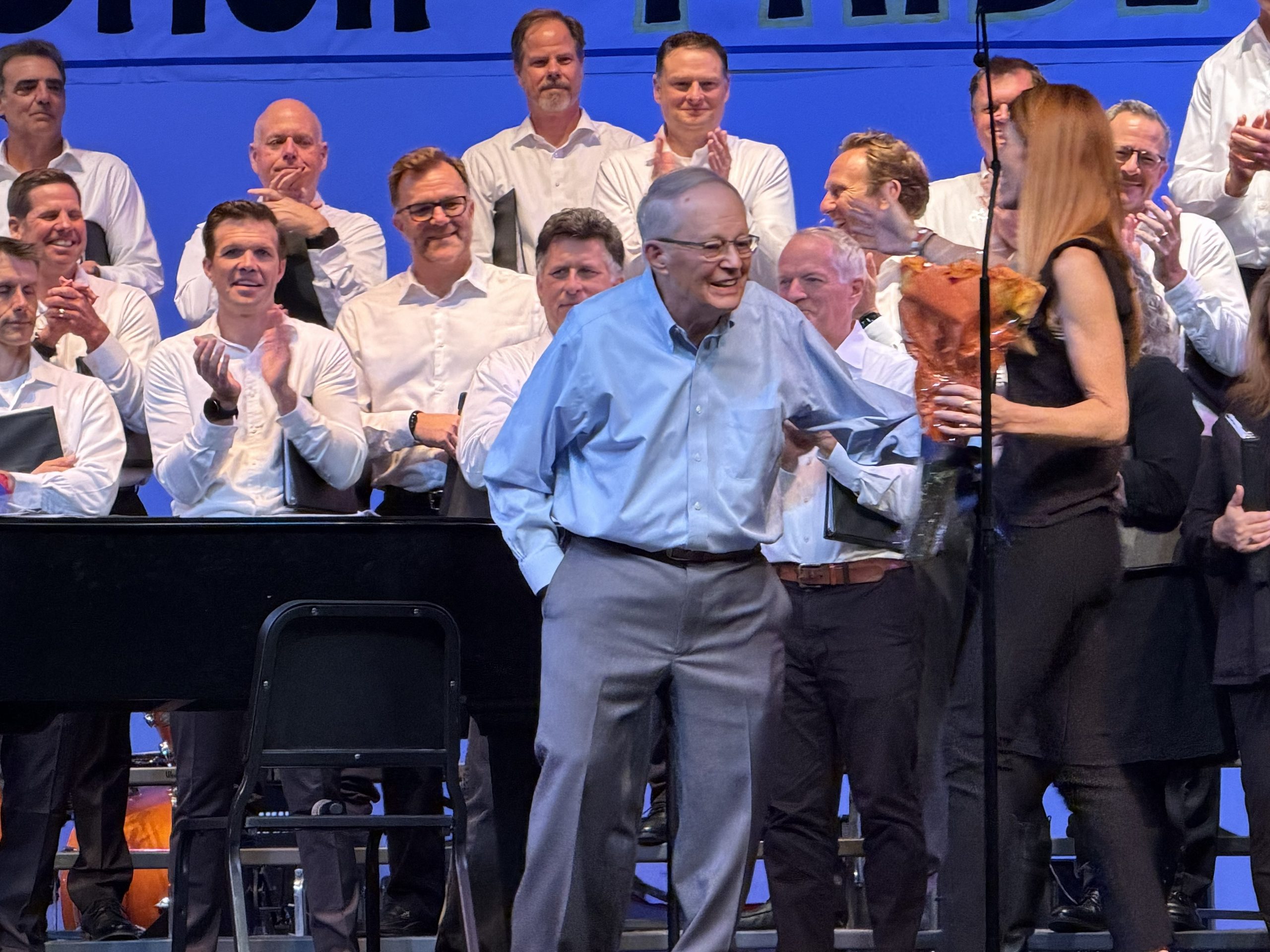 Dozens join legendary 87-year-old Bay Area choir director for impressive reunion performance — KTVU FOX 2 Bay Area, Belvedere Arts news